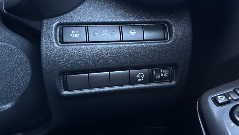 Nissan Juke 1.0 DiG-T Tekna 5dr Petrol Hatchback